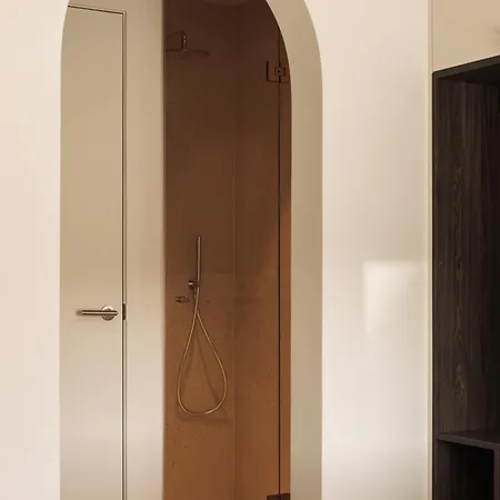 Istoire Boutique * Μπριζ