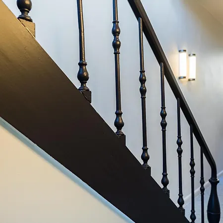 Istoire Boutique Bed and Breakfast Μπριζ